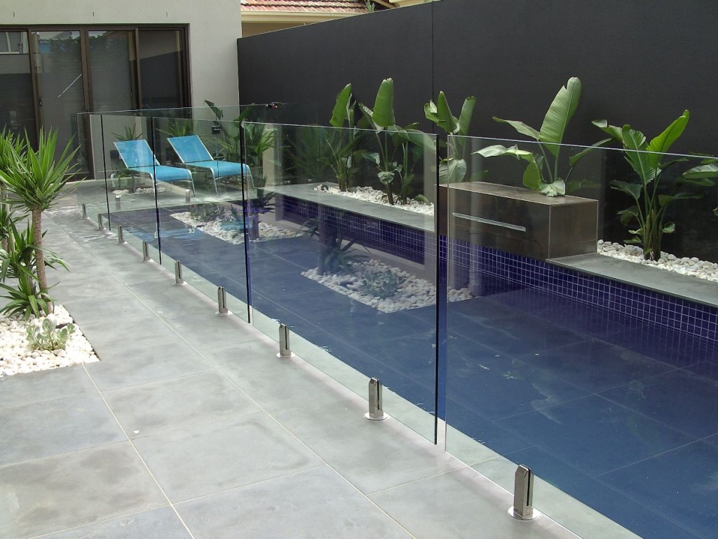 Glass-fence-swimming-pool-1024×768